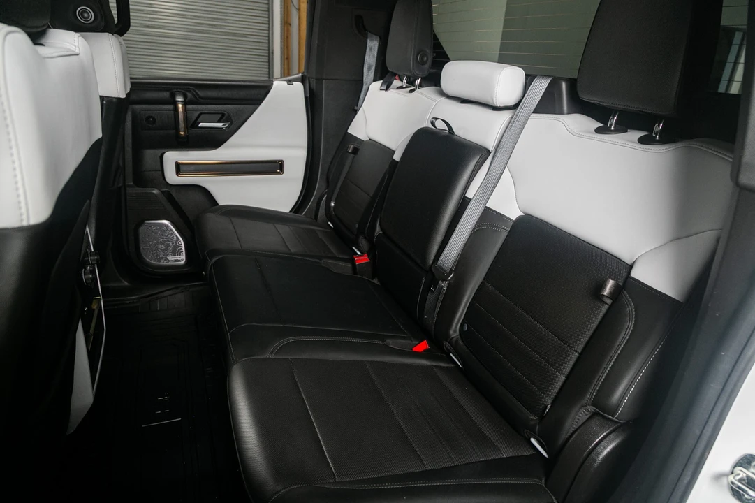 2022 GMC Hummer EV - Image 10 of 21