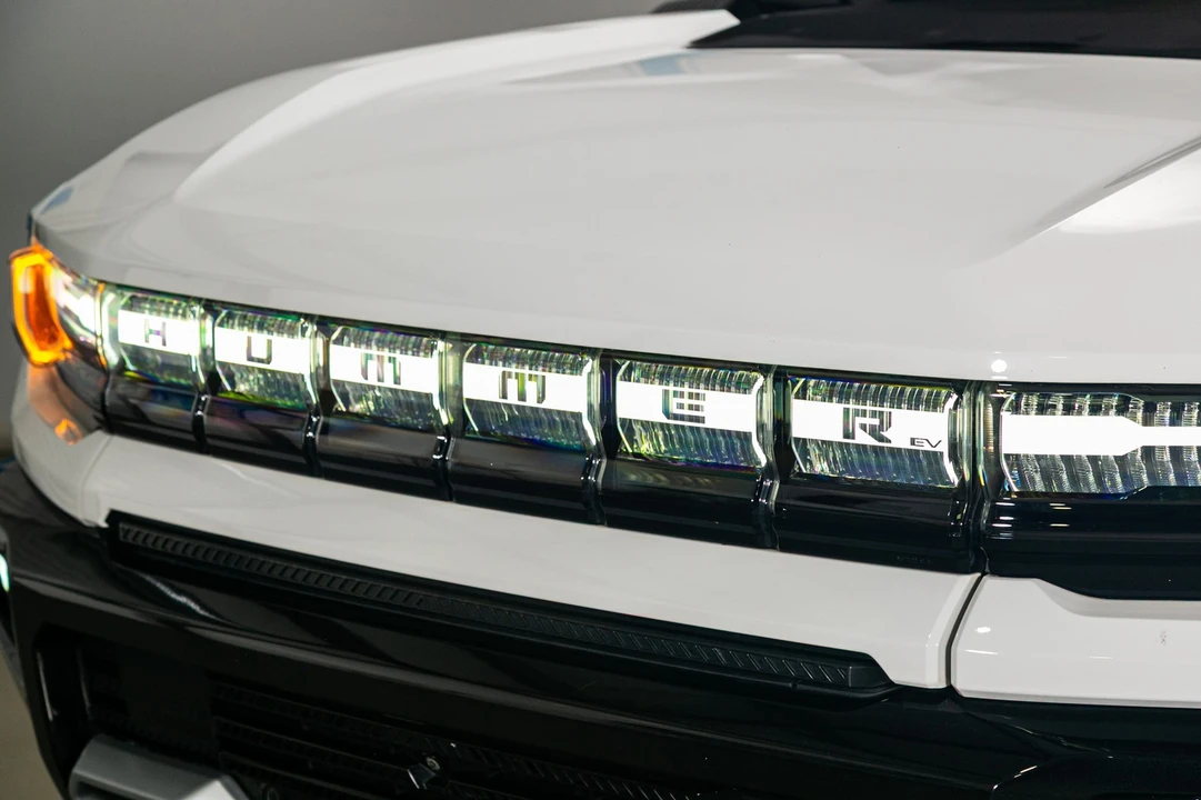 2022 GMC Hummer EV - Image 7 of 21