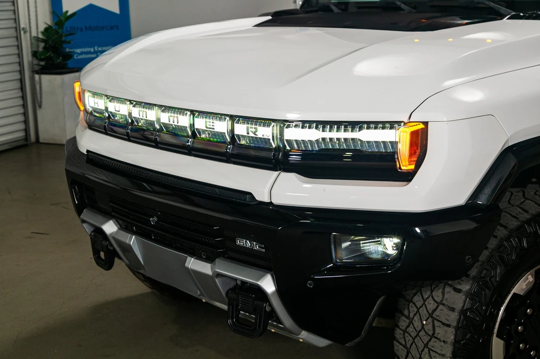 2022 GMC Hummer EV - Image 9 of 21