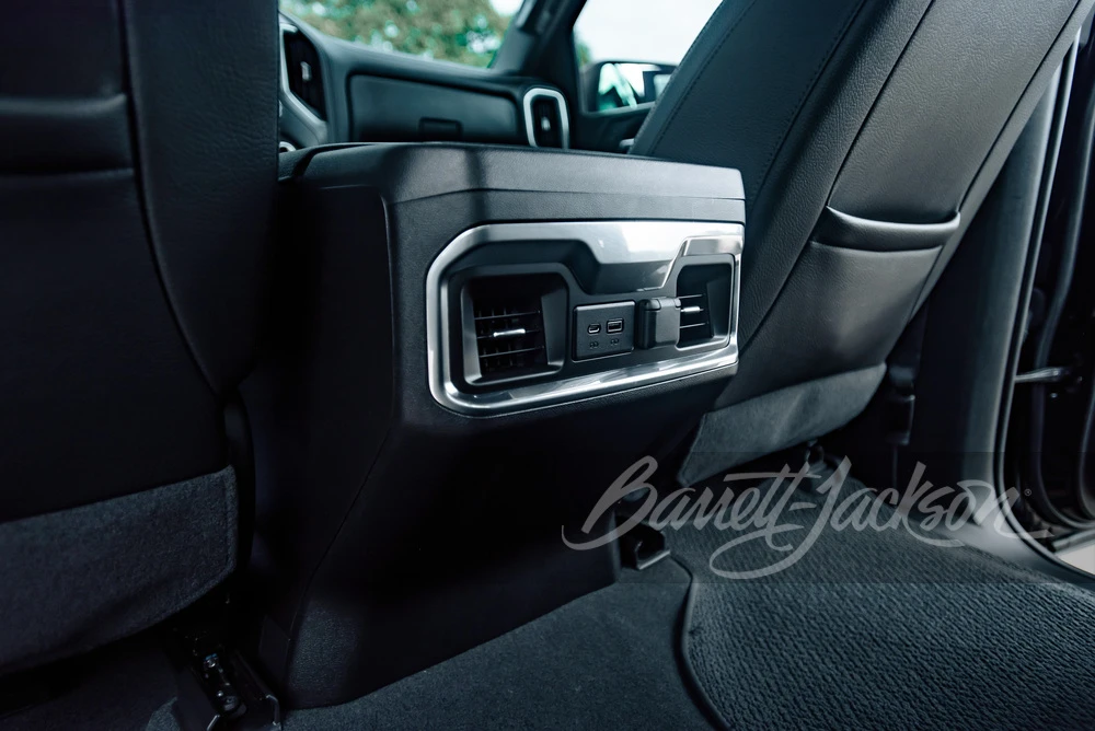 2022 GMC Sierra 5th Gen - Image 24 of 31