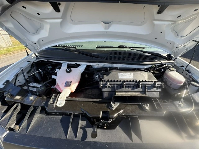 2022 GMC Savana - Image 11 of 12