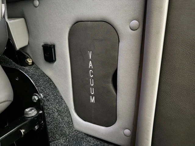 2022 GMC Savana - Image 13 of 21