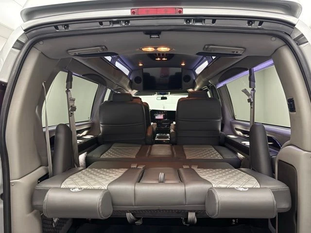2022 GMC Savana - Image 14 of 21