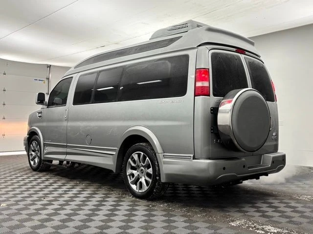 2022 GMC Savana - Image 20 of 21