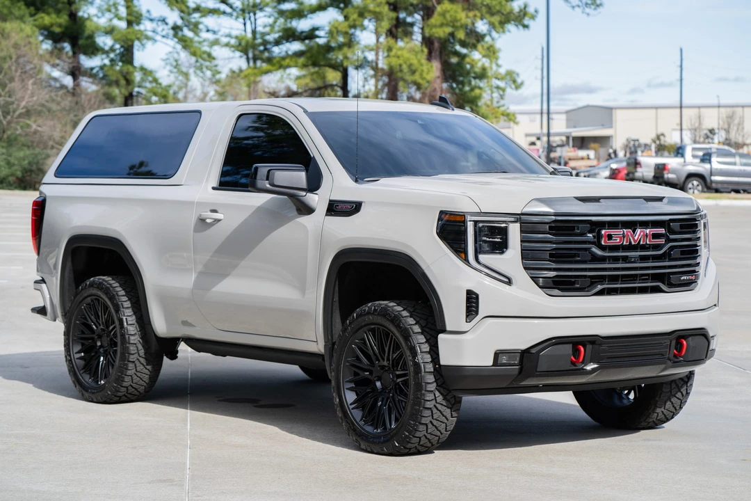 2022 GMC Sierra 5th Gen - Image 2 of 31