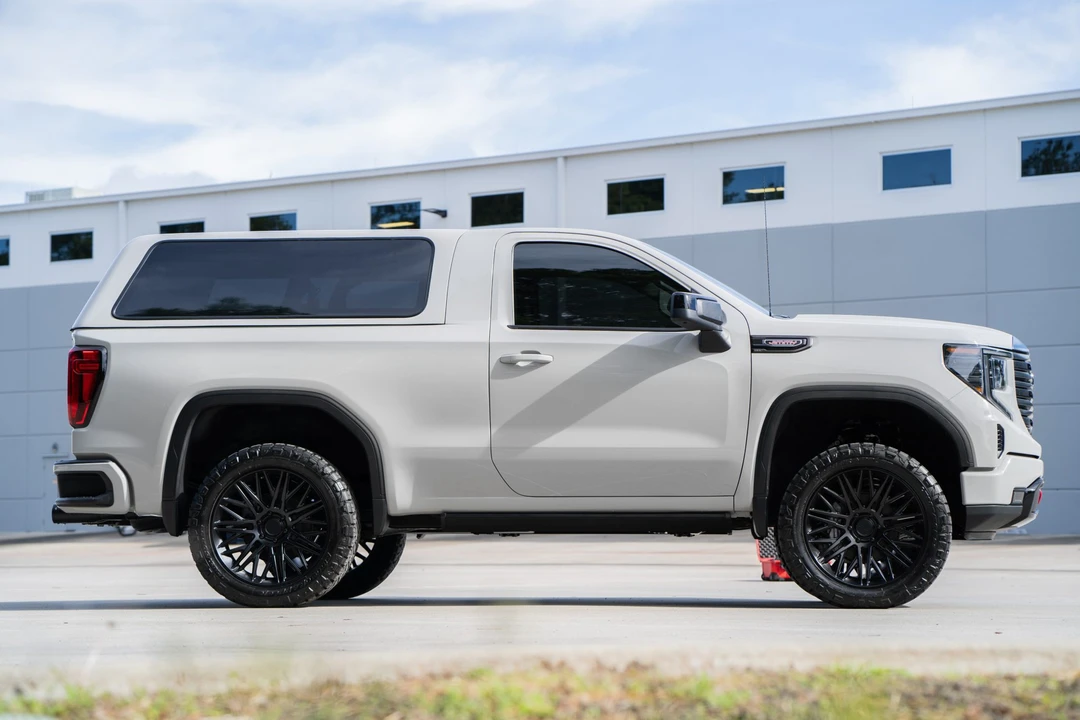 2022 GMC Sierra 5th Gen - Image 9 of 31