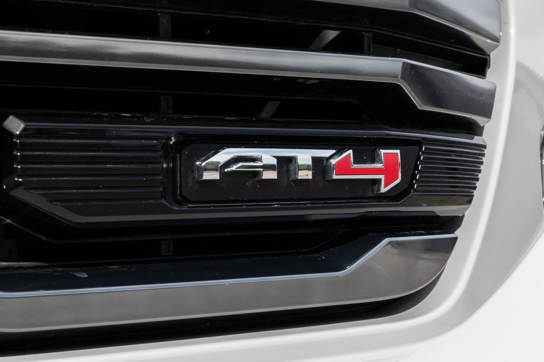2022 GMC Sierra 5th Gen - Image 27 of 31