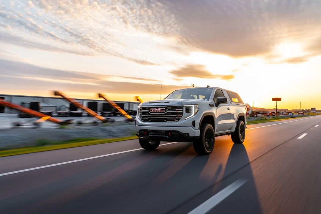2022 GMC Sierra 5th Gen - Image 14 of 31