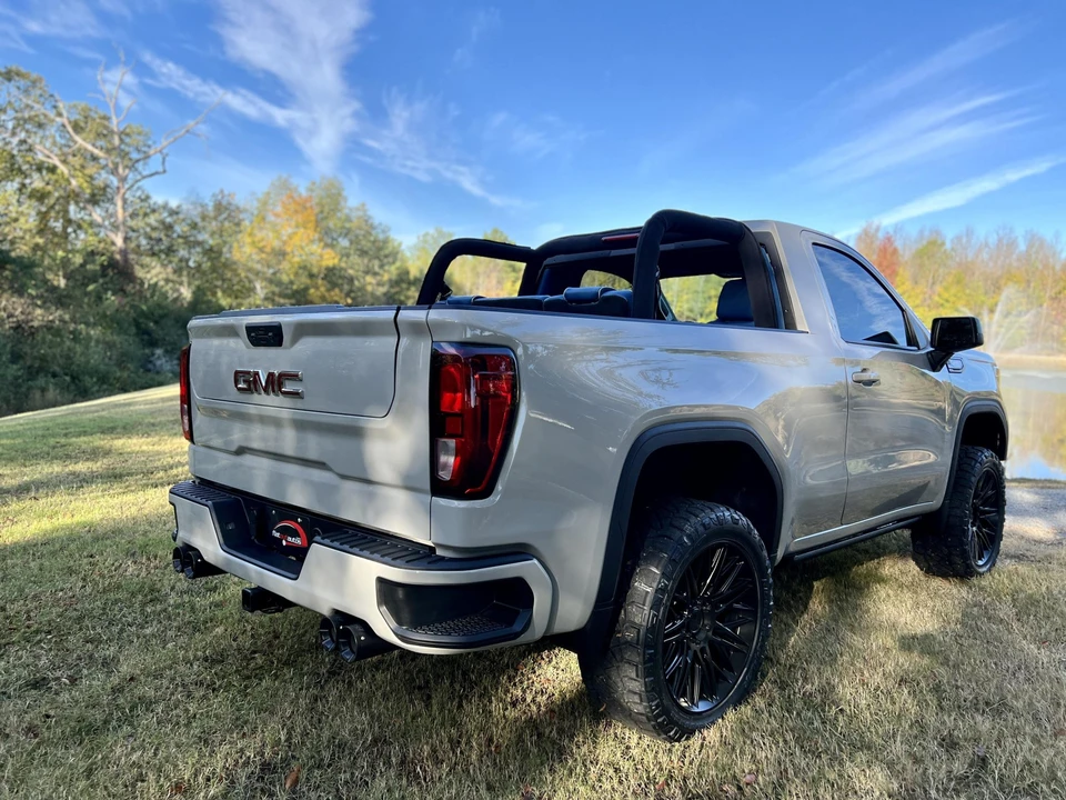 2022 GMC Sierra 5th Gen - Image 25 of 31