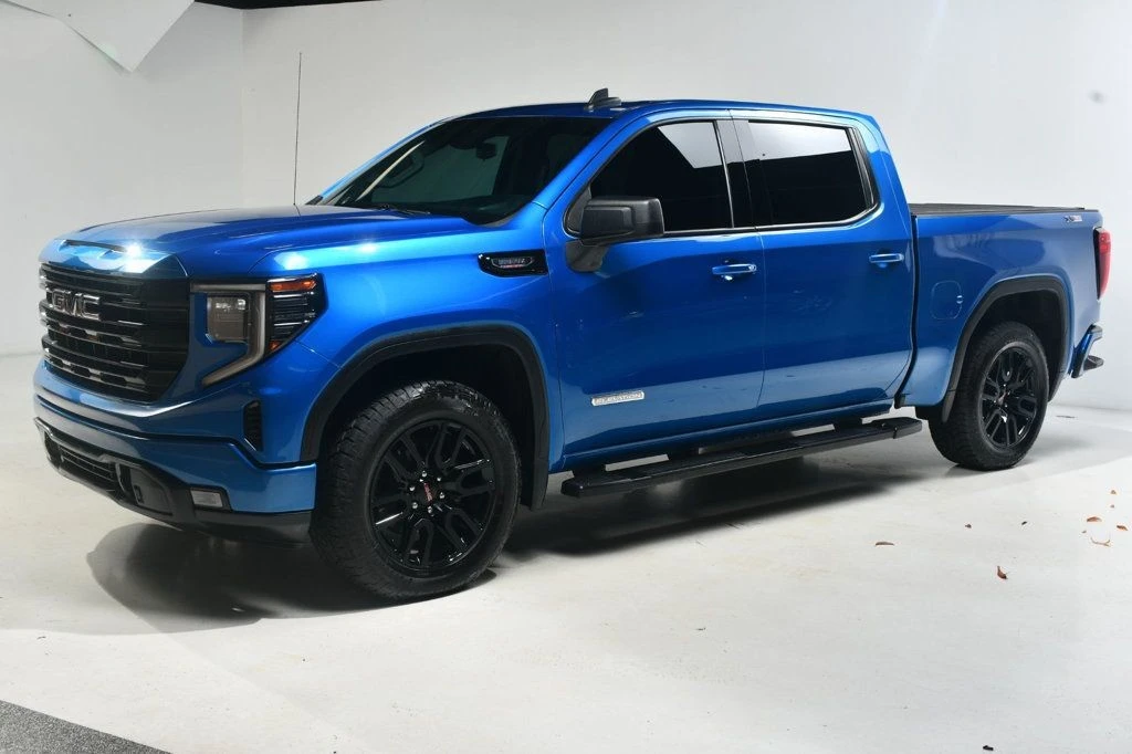 2022 GMC Sierra 5th Gen - Image 2 of 12