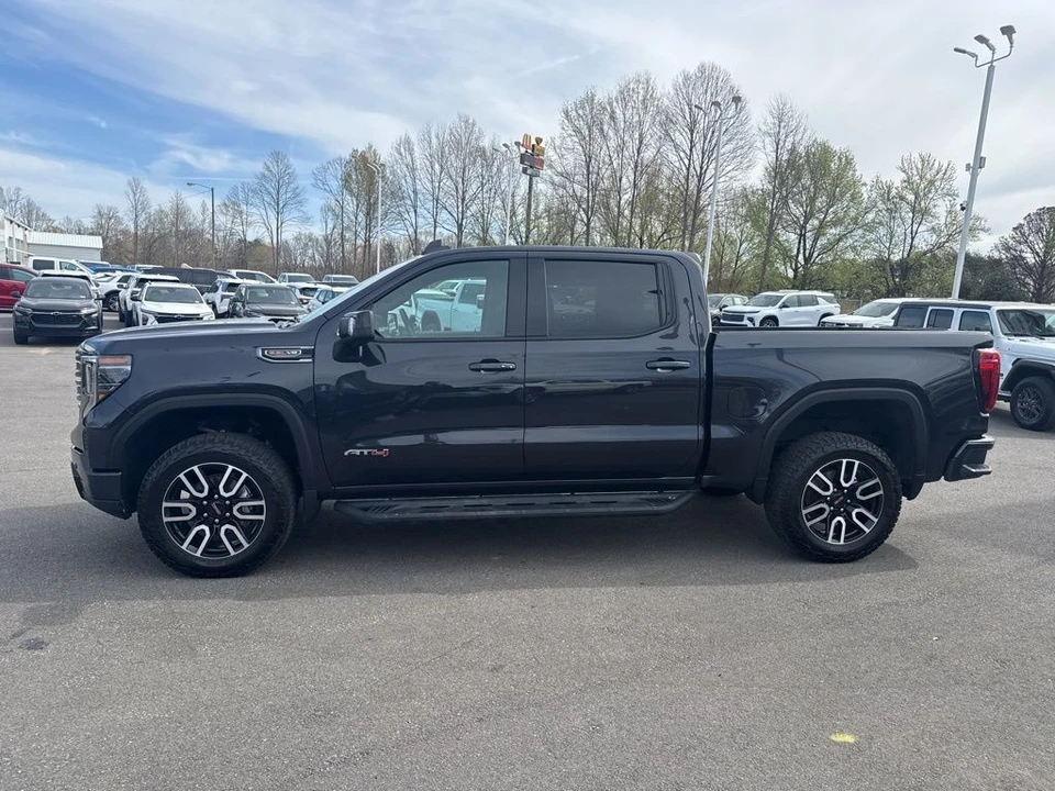2022 GMC Sierra 5th Gen - Image 2 of 21