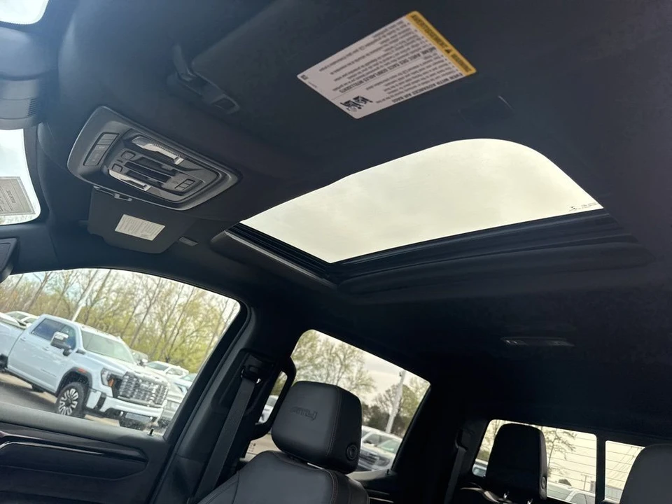 2022 GMC Sierra 5th Gen - Image 10 of 21