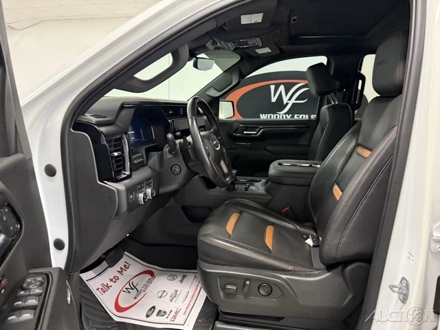 2022 GMC Sierra 5th Gen - Image 9 of 21