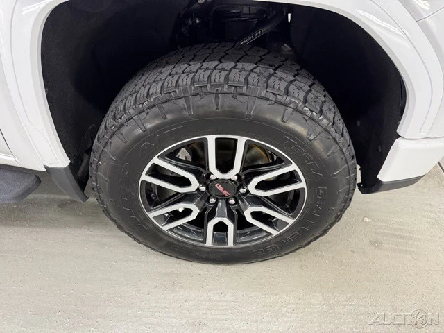 2022 GMC Sierra 5th Gen - Image 4 of 21