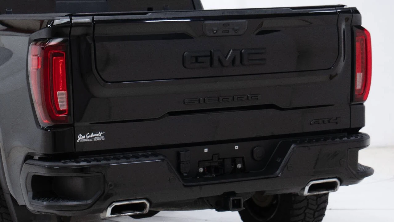 2022 GMC Sierra 5th Gen - Image 11 of 12