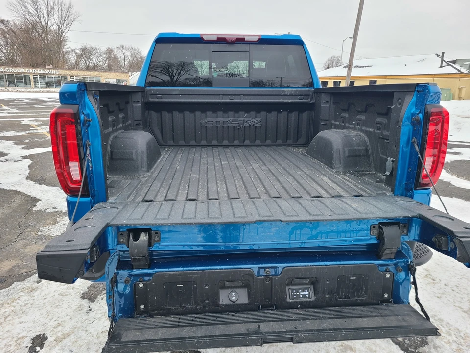 2022 GMC Sierra 5th Gen - Image 14 of 21