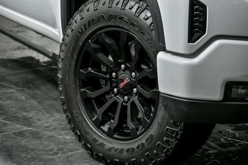 2022 GMC Sierra 5th Gen - Image 3 of 12