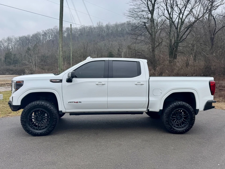 2022 GMC Sierra 5th Gen - Image 8 of 21