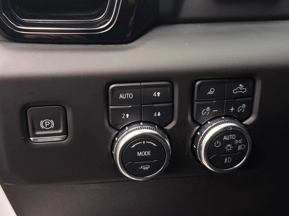 2022 GMC Sierra 5th Gen - Image 17 of 21