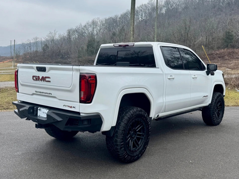 2022 GMC Sierra 5th Gen - Image 3 of 21