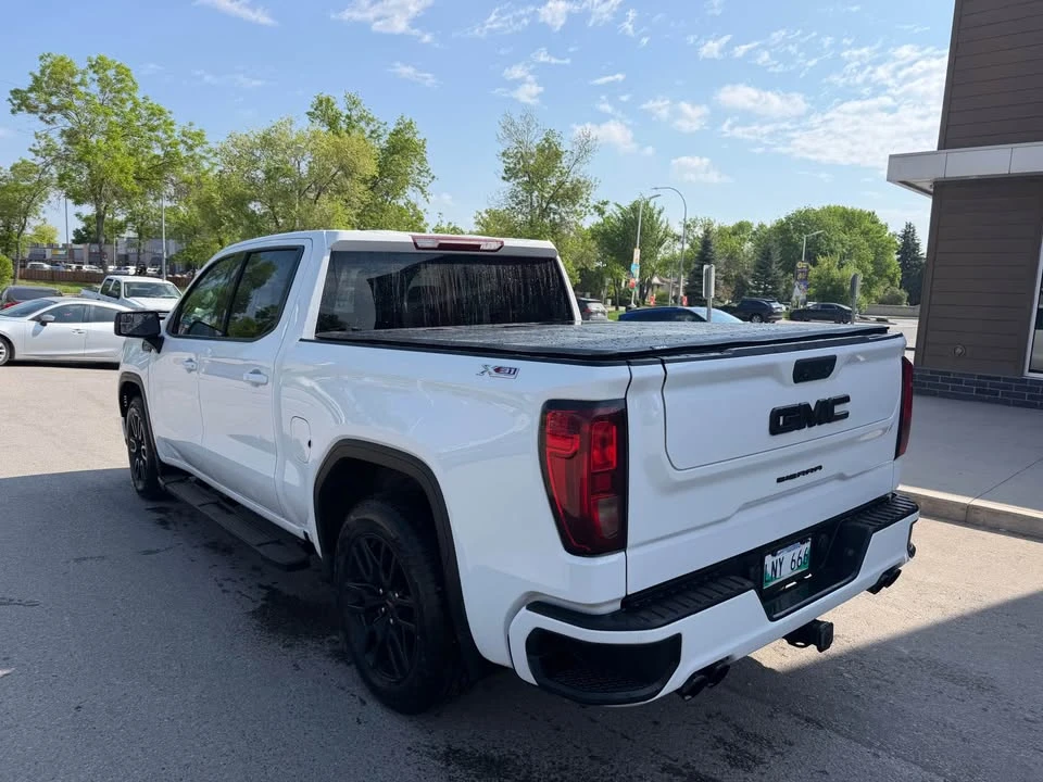 2022 GMC Sierra 5th Gen - Image 4 of 11