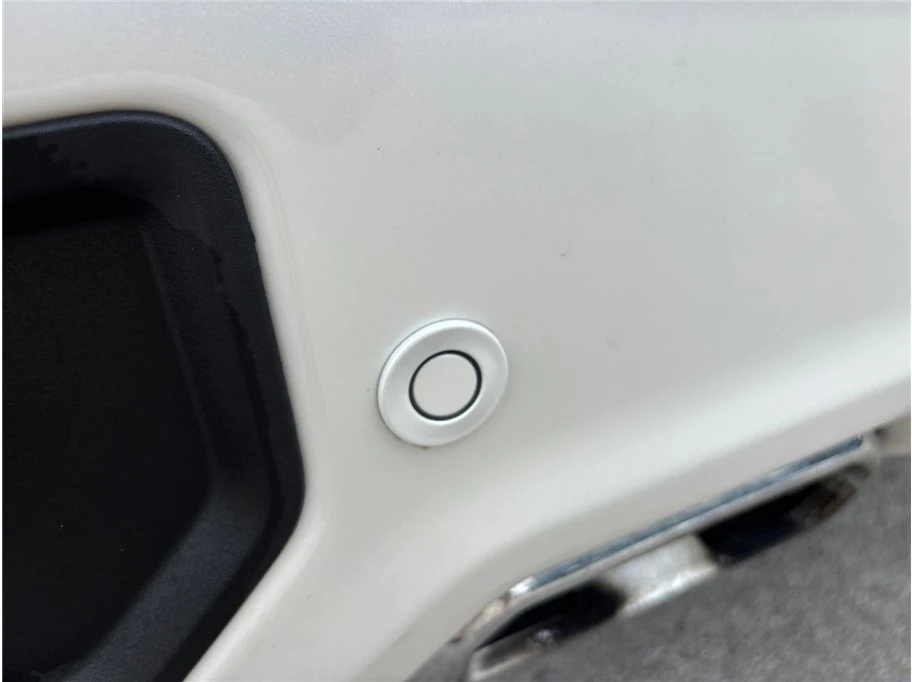 2022 GMC Sierra 5th Gen - Image 17 of 21