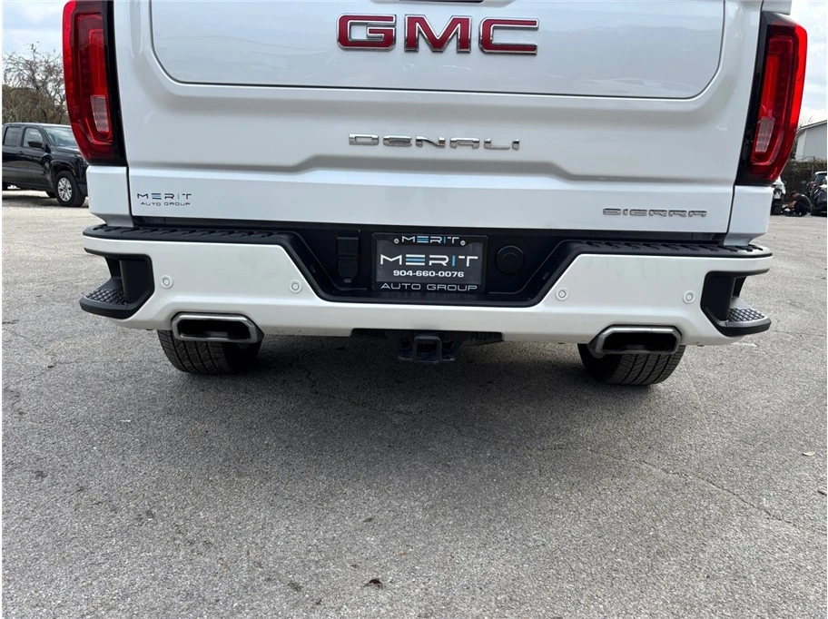 2022 GMC Sierra 5th Gen - Image 18 of 21