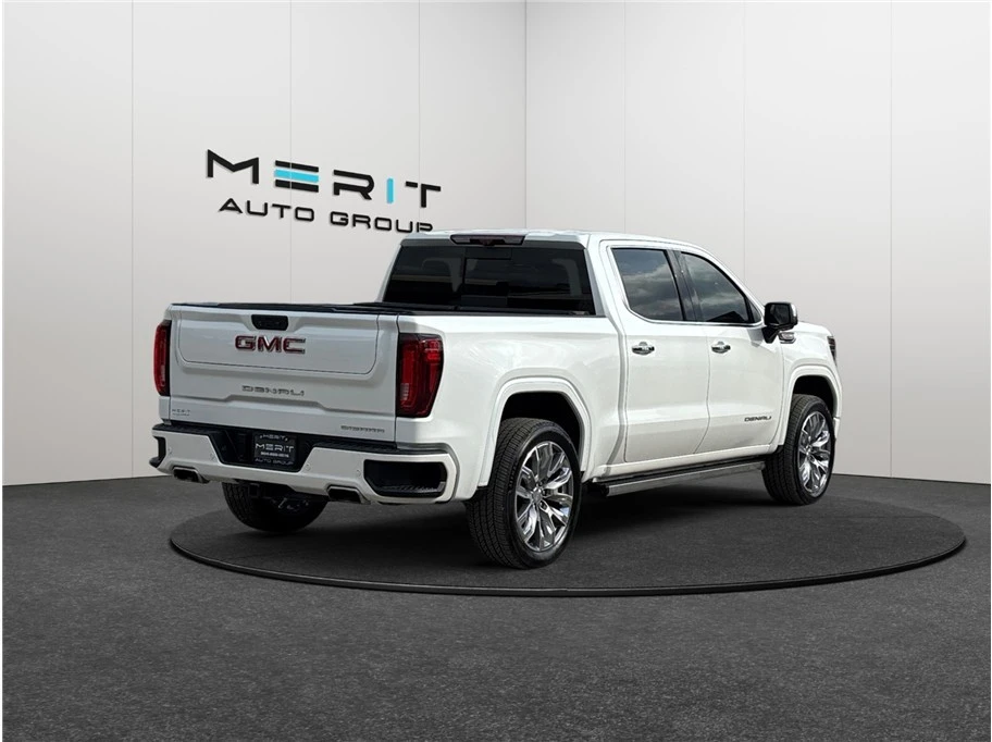 2022 GMC Sierra 5th Gen - Image 9 of 21