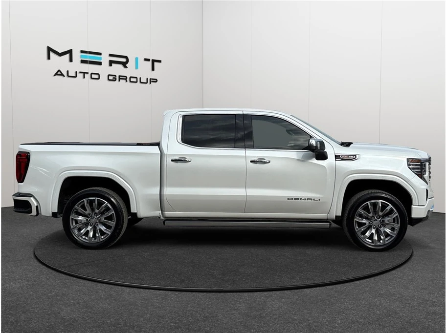2022 GMC Sierra 5th Gen - Image 10 of 21
