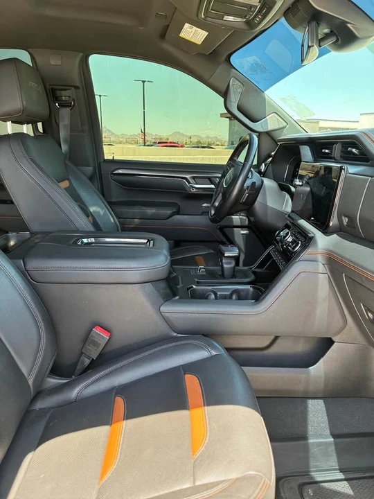 2022 GMC Sierra 5th Gen - Image 9 of 11