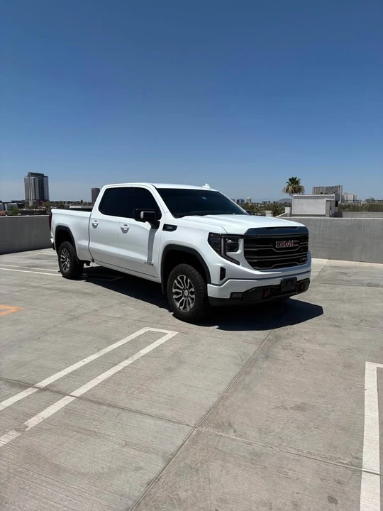 2022 GMC Sierra 5th Gen - Image 4 of 11