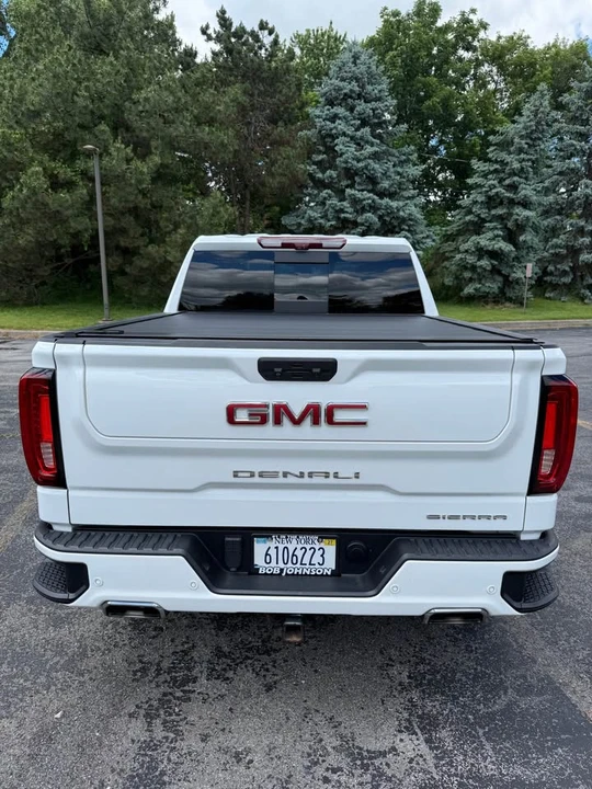 2022 GMC Sierra 5th Gen - Image 5 of 11