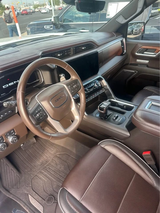 2022 GMC Sierra 5th Gen - Image 2 of 8