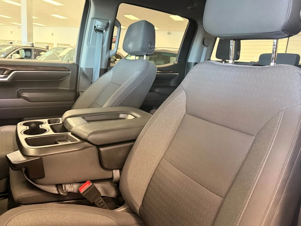 2022 GMC Sierra 5th Gen - Image 13 of 17