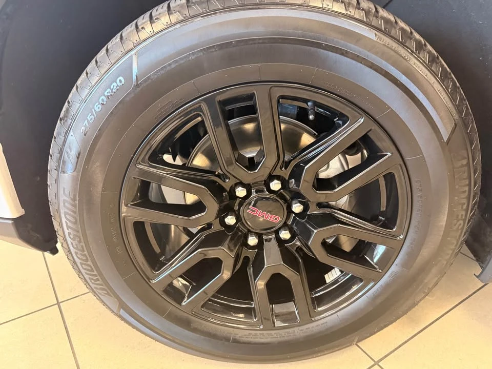 2022 GMC Sierra 5th Gen - Image 7 of 17