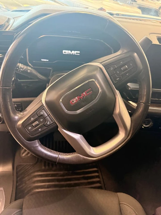 2022 GMC Sierra 5th Gen - Image 11 of 17