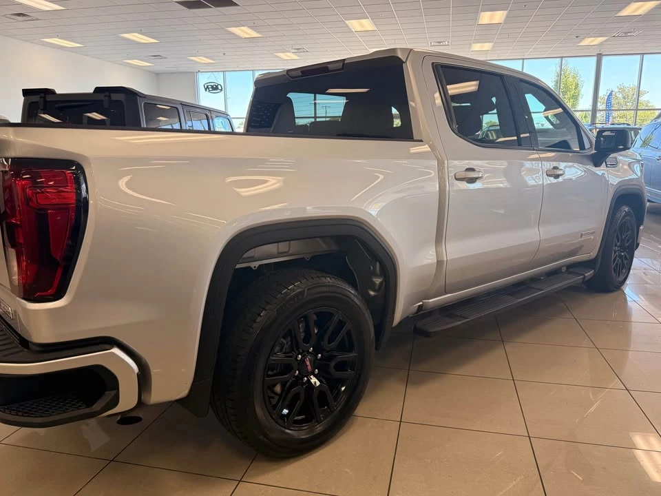 2022 GMC Sierra 5th Gen - Image 5 of 17