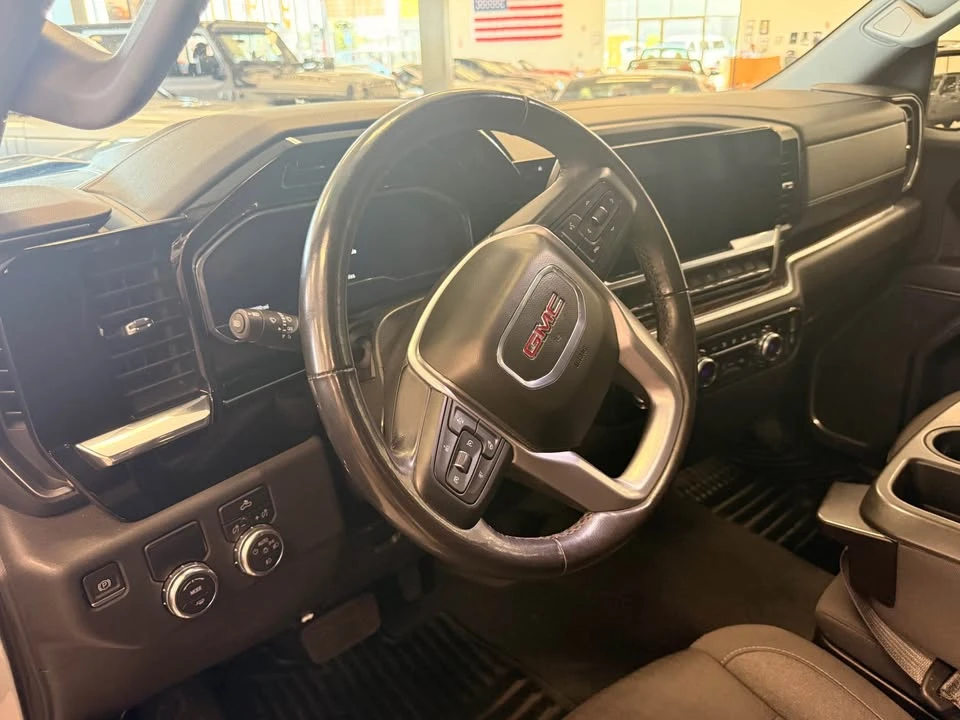 2022 GMC Sierra 5th Gen - Image 10 of 17