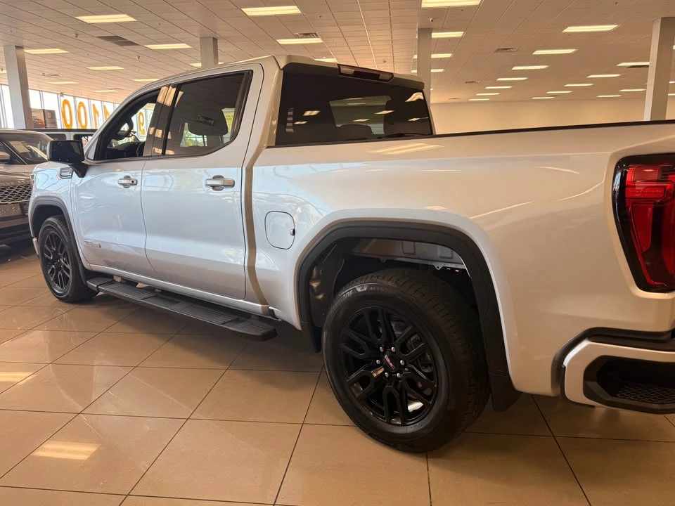 2022 GMC Sierra 5th Gen - Image 4 of 17