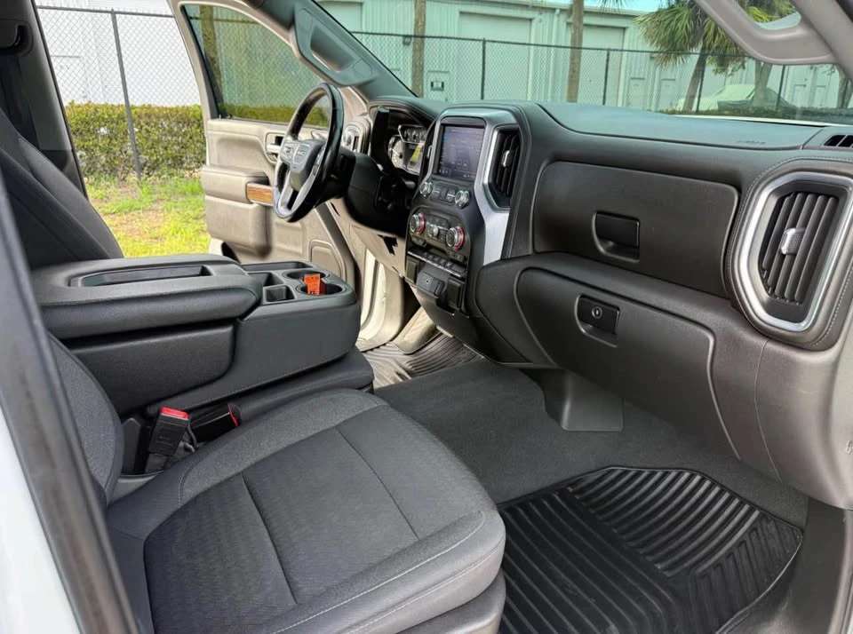 2022 GMC Sierra 5th Gen - Image 12 of 13