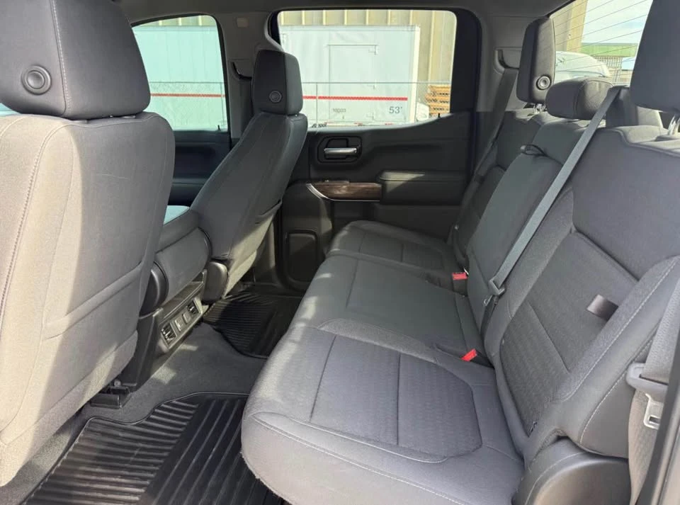 2022 GMC Sierra 5th Gen - Image 9 of 13