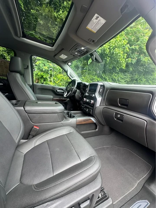 2022 GMC Sierra 5th Gen - Image 9 of 16