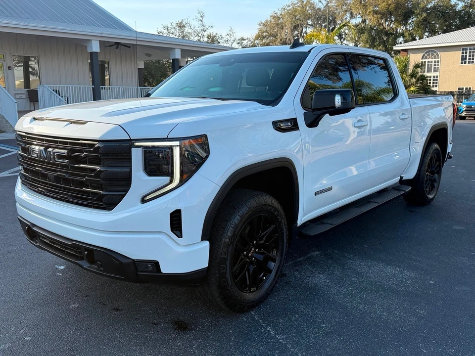 2022 GMC Sierra 5th Gen - Image 3 of 12