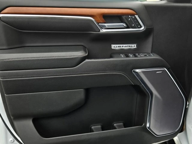 2022 GMC Sierra 5th Gen - Image 10 of 21