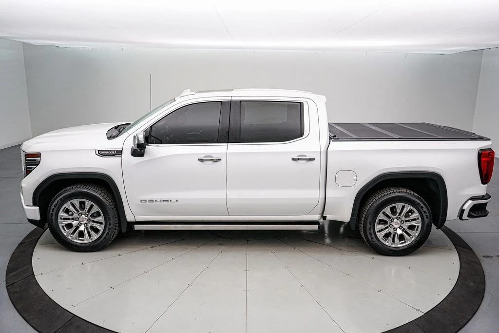 2022 GMC Sierra 5th Gen - Image 9 of 21