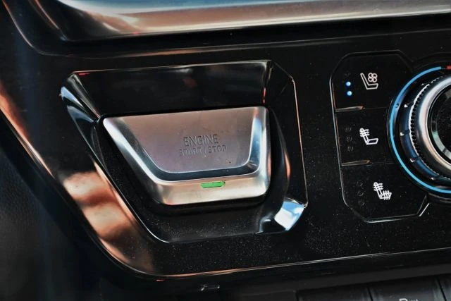 2022 GMC Sierra 5th Gen - Image 15 of 21