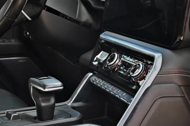 2022 GMC Sierra 5th Gen - Image 16 of 21