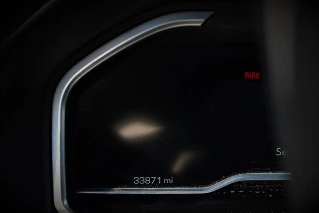 2022 GMC Sierra 5th Gen - Image 9 of 16