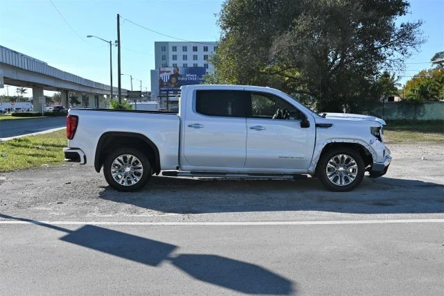 2022 GMC Sierra 5th Gen - Image 7 of 16