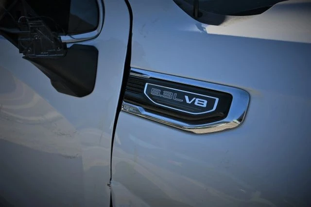 2022 GMC Sierra 5th Gen - Image 10 of 16